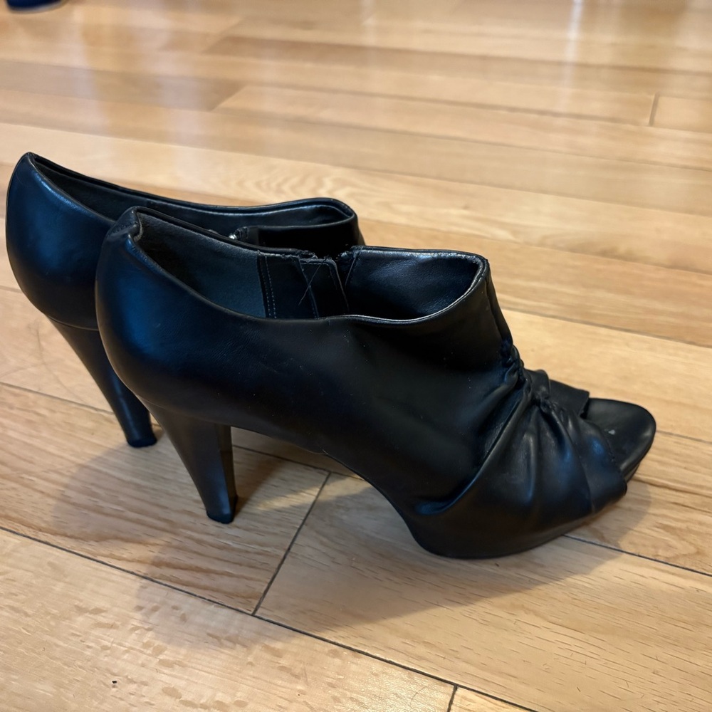 Elegant Black Women's Heels